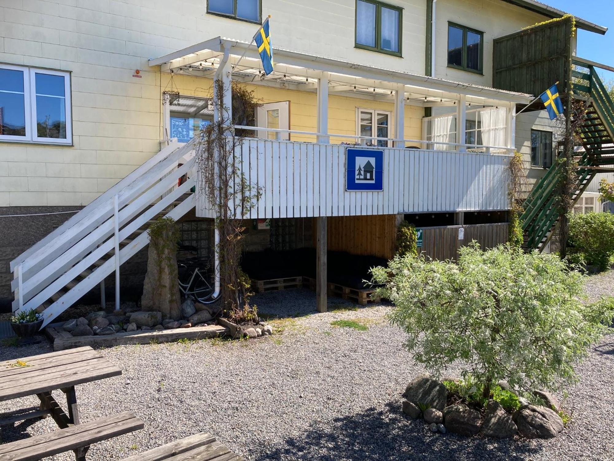 Kustnaera Vandrarhem Hamburgsund Bagian luar foto