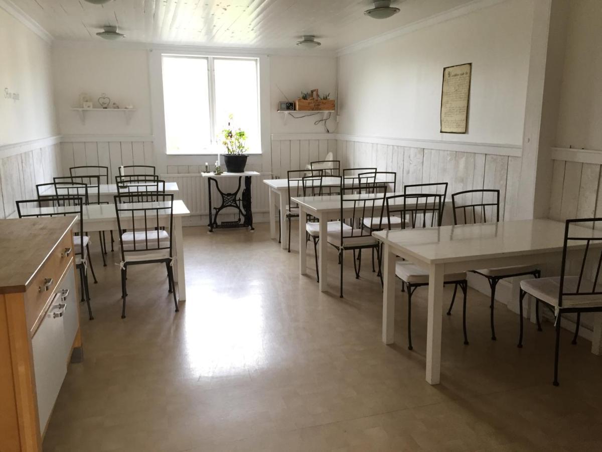 Kustnaera Vandrarhem Hamburgsund Bagian luar foto